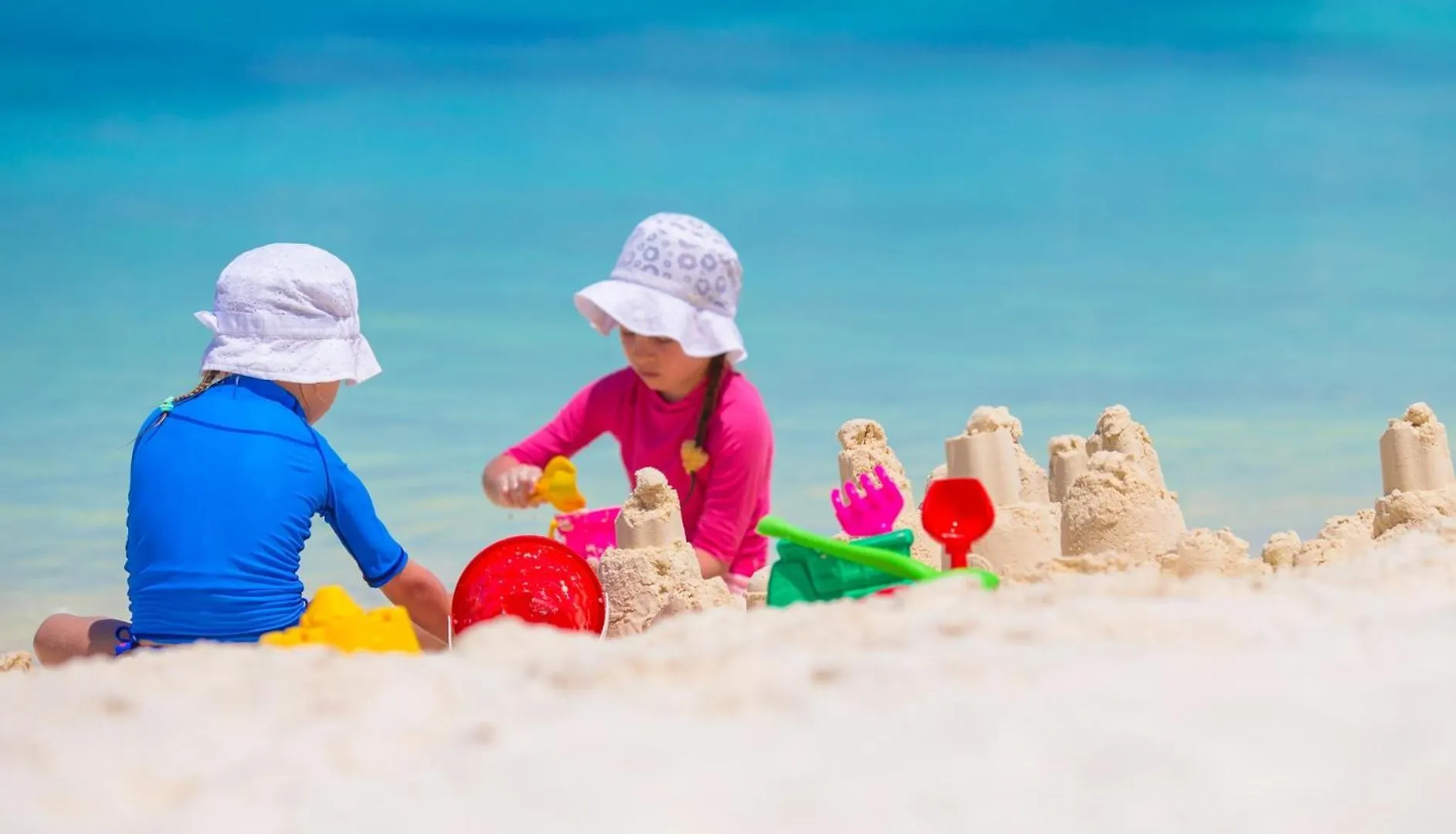 Alexander'S Apartments Providenciales